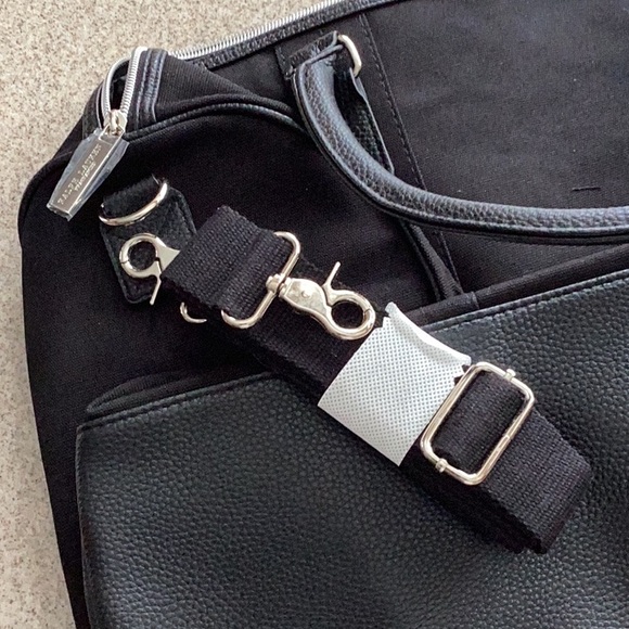 Ralph Lauren Polo Duffle Bag Black w/ faux black leather bottom and handles NEW - Picture 3 of 3